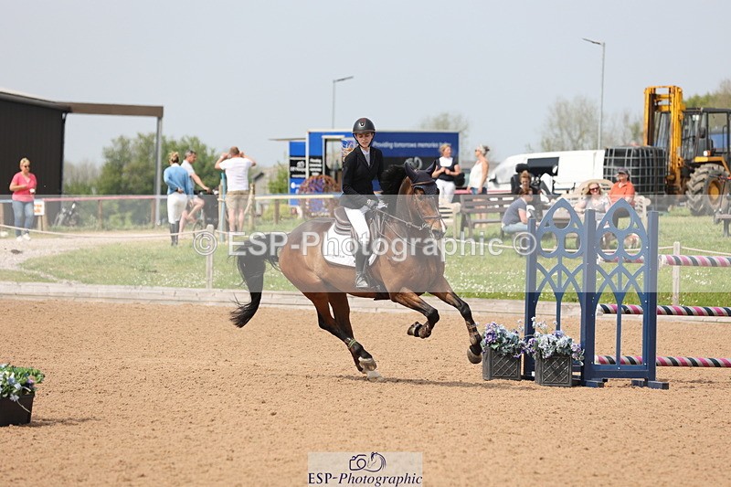 240511A-145739-14490 - Cls 36 National 1.30m Open