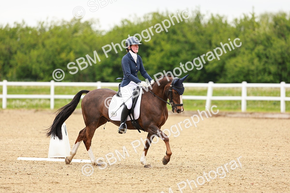 SBM_004984 - Class 15 - Novice 5