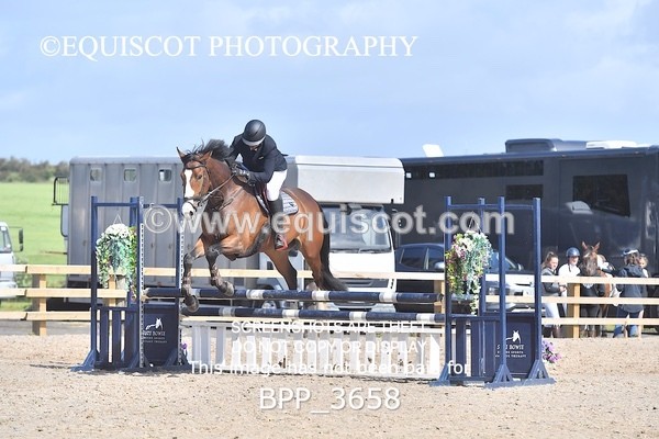 BPP_3658 - CLASS 4 Senior BritiNovice/ 90cm Open