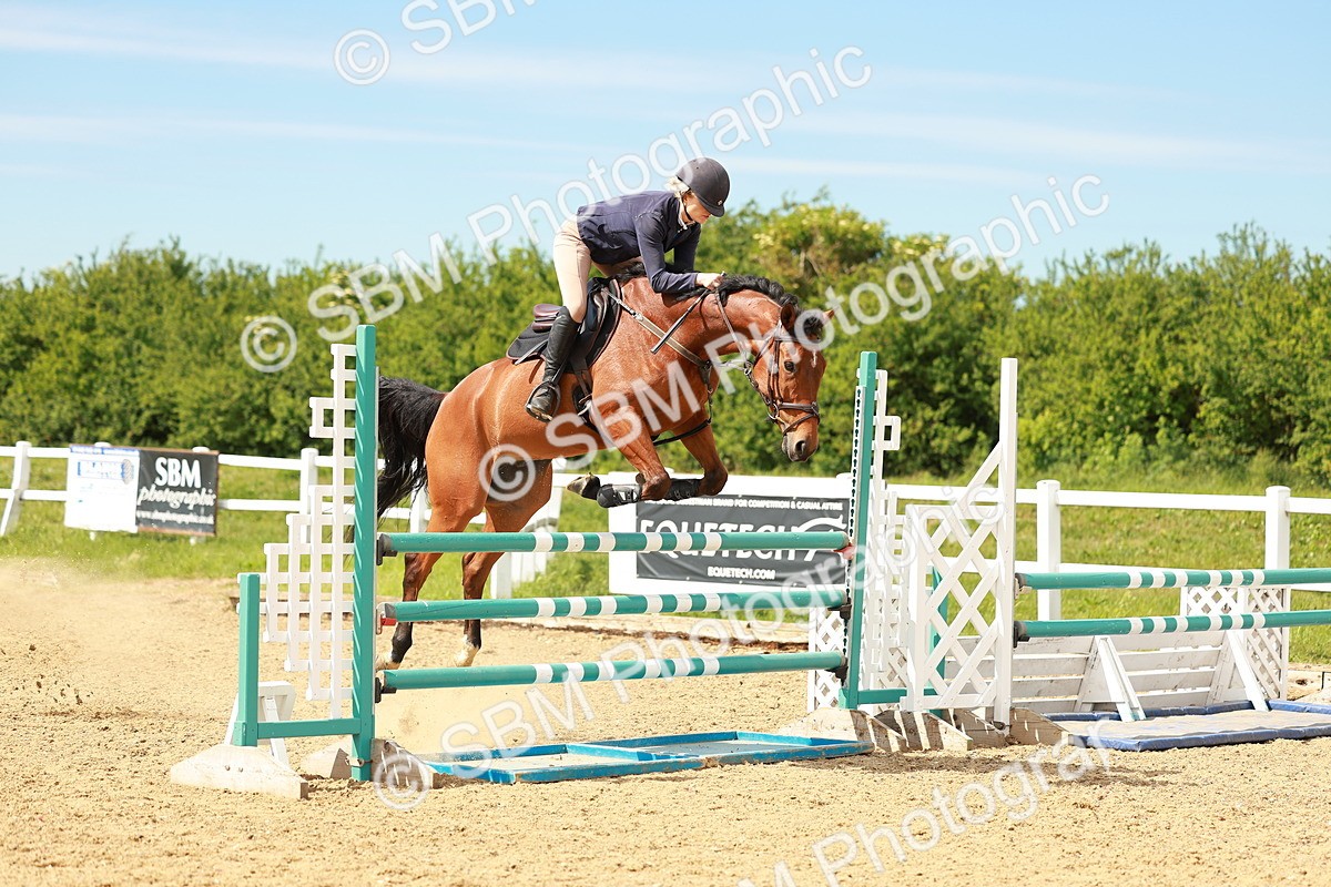 SBM_002394 - Class 4 - Senior Newcomers - 1.10m