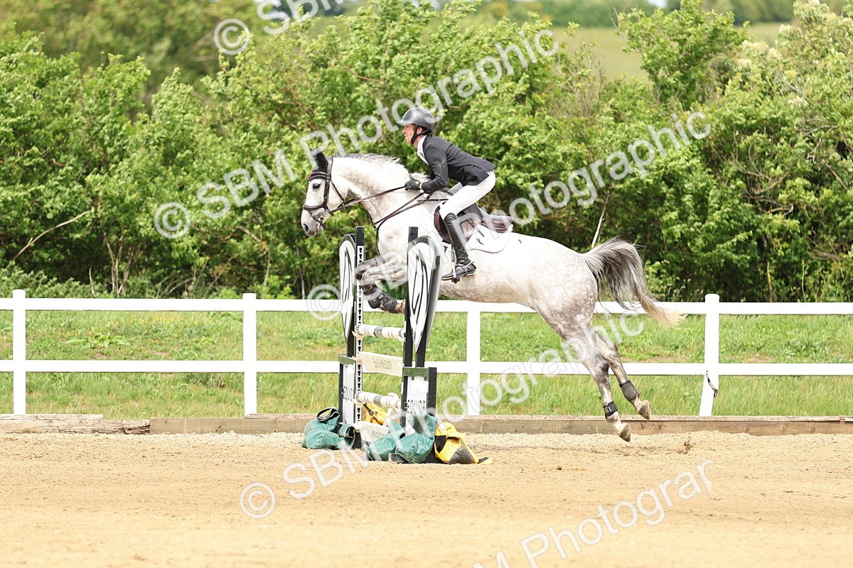 SBM_000990 - Class 4 - Senior Newcomers - 1.10m