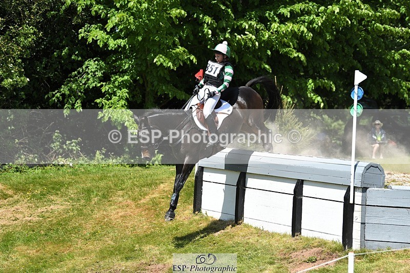 230527-143523-10509 - 351-TRINITY_CAVALIER-Henrietta_Horsley-gubbins-XC
