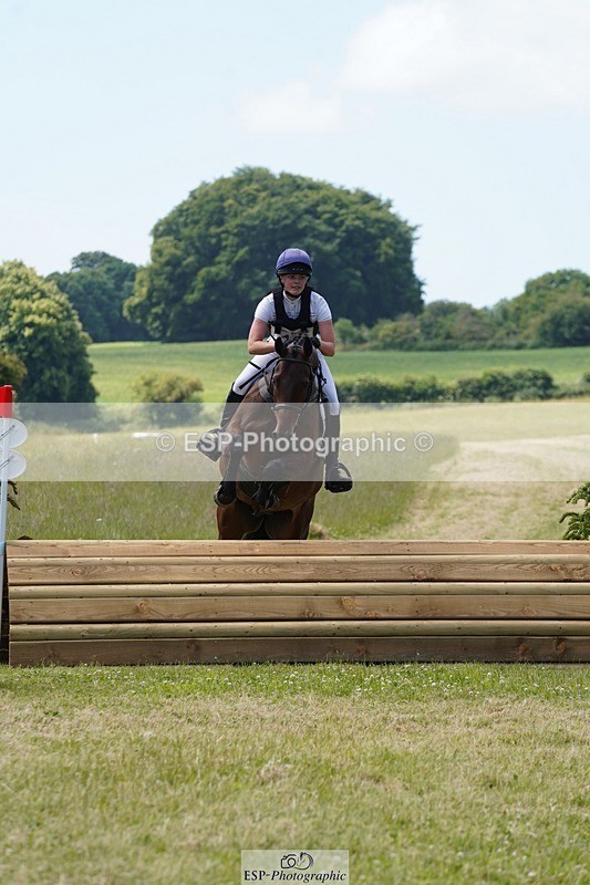 240629X-112006-1537 - 010-Georgie_Selley-VICARSTOWN_VICTOR