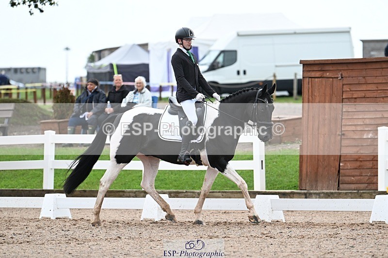 250907-115941-07318 - 020-Leo.De-ValentinoBarfields.Cosmopolitan