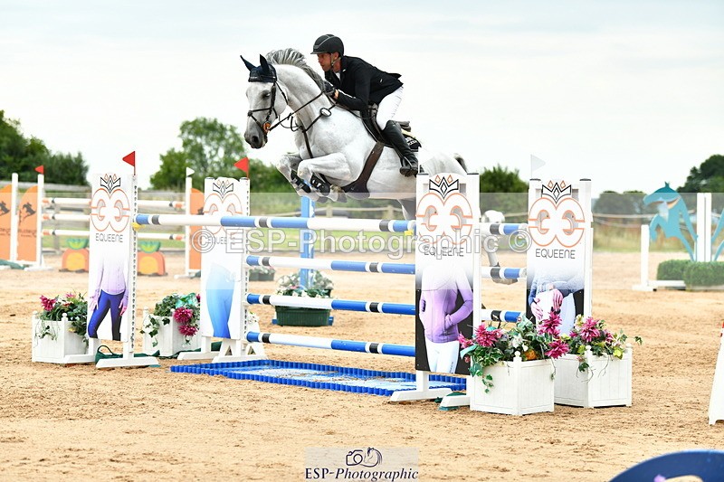 230720A-154851-04045 - Cls 9, 2 Star Big 1.40m Start to break