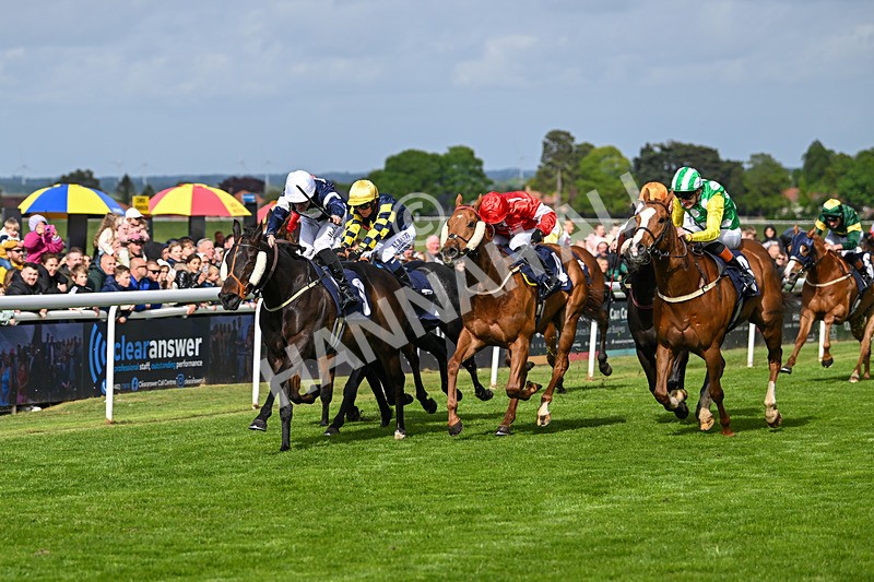 050525-Race 5-Hover On The Wind-4955 - Race 5