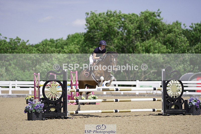 230625A-113904-03717 - Cls 3 Pony Bright Star and 148cm