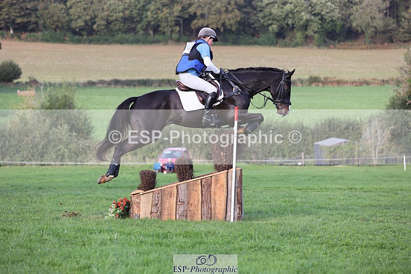 241025-154425-10636 - 235-Sam.Jennings-BILLY.ENERGETIC