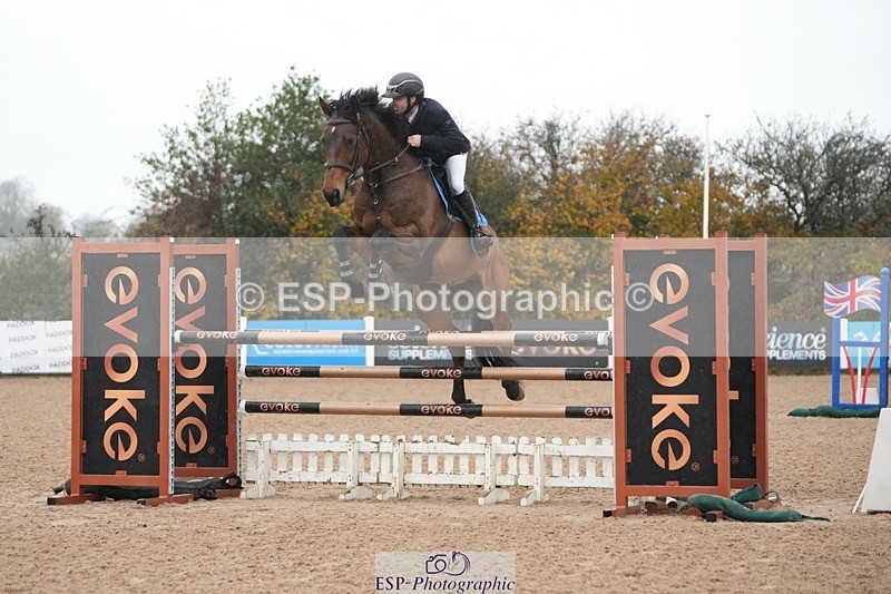 251107-133434-01180 - Cls 6 Foxhunter and 1.20m Open