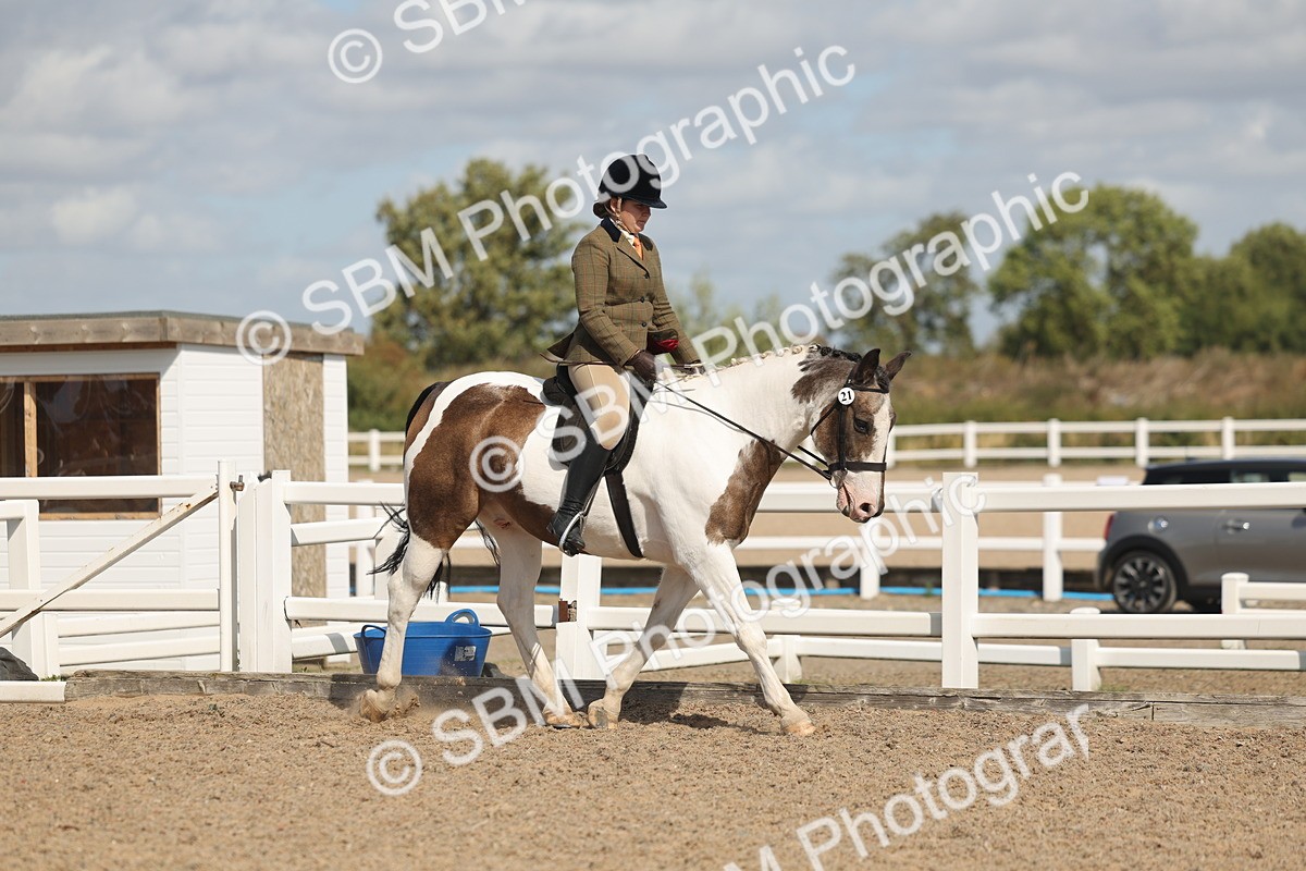 SBM_23215 - Class 807 - young Rider 11 to 16 Years