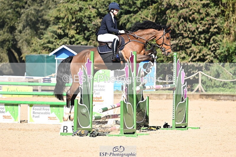 260321A-140203-00898 - 5 Newcomers 1m 10