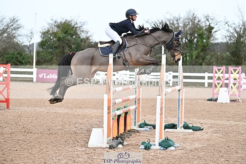 241206-134207-00988 - Cls 6 Foxhunter and 1.20m Open