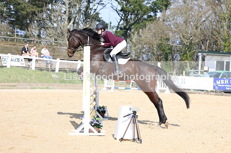3E7A6431 - Class 4: Senior British Novice/90cm open