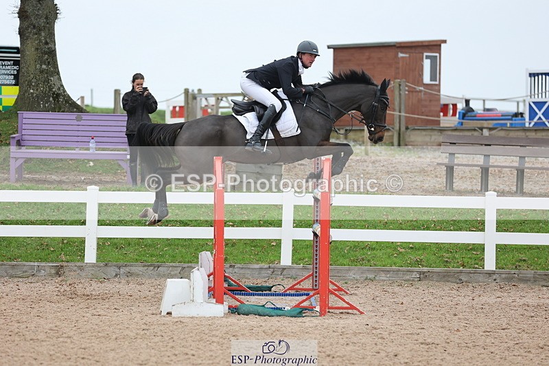241101A-132950-02113 - FRI Cls 6 Foxhunter and 1.20m Open