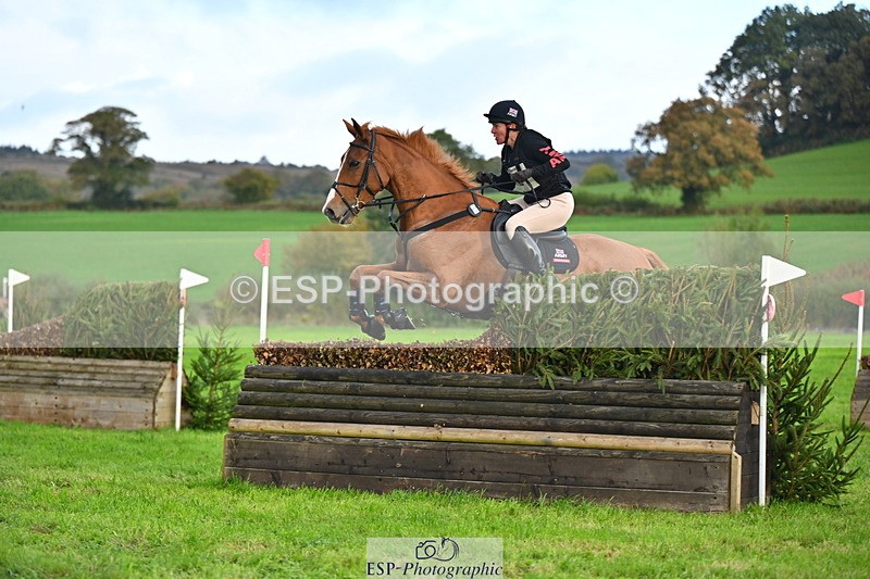 251025A-094425-16347 - D-321-Kirstie.Deakin-Main