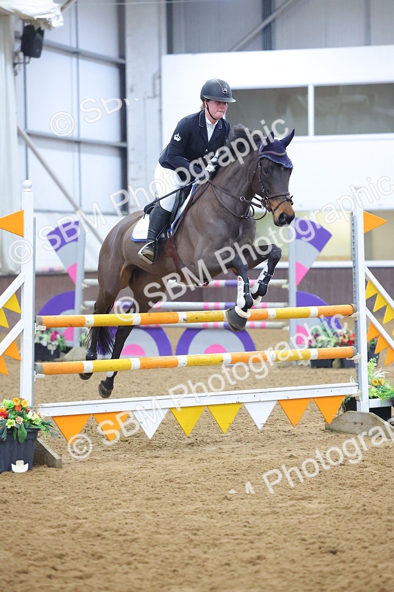 SBM_001988 - Class 15 - Senior Newcomers - First Round (1.10m)