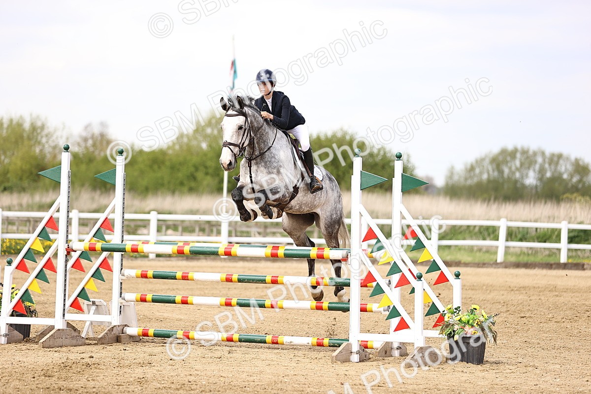 SBM_002309 - Class 11 - Senior newcomers - 1.10m