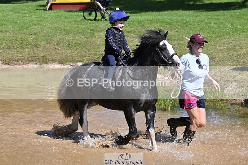 240728B-111634-01396 - Gemma's Group XC