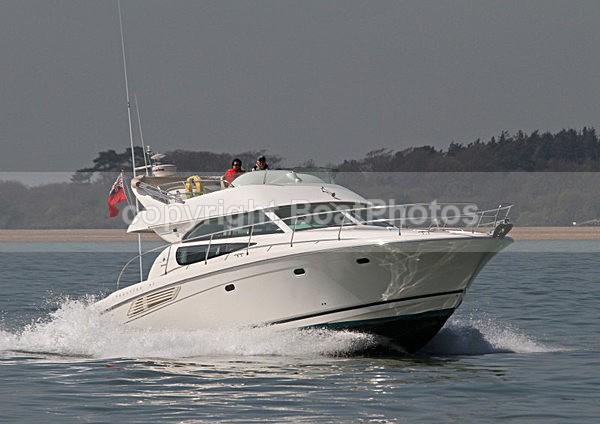 110410 NNA JANNEAU PRESTIGE 42 IMG_0762 - Flybridge Cruisers