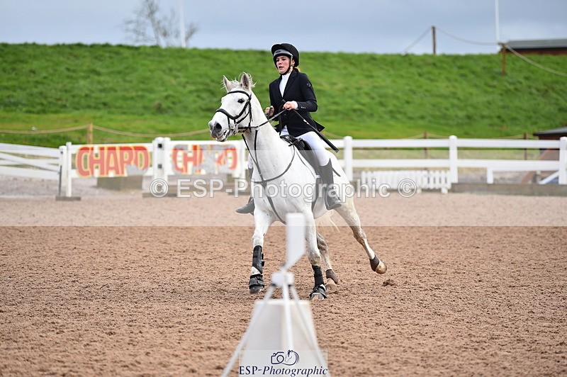 231203A-130246-01272 - Cls 9+10 Children on Horses 1m & 1.10m