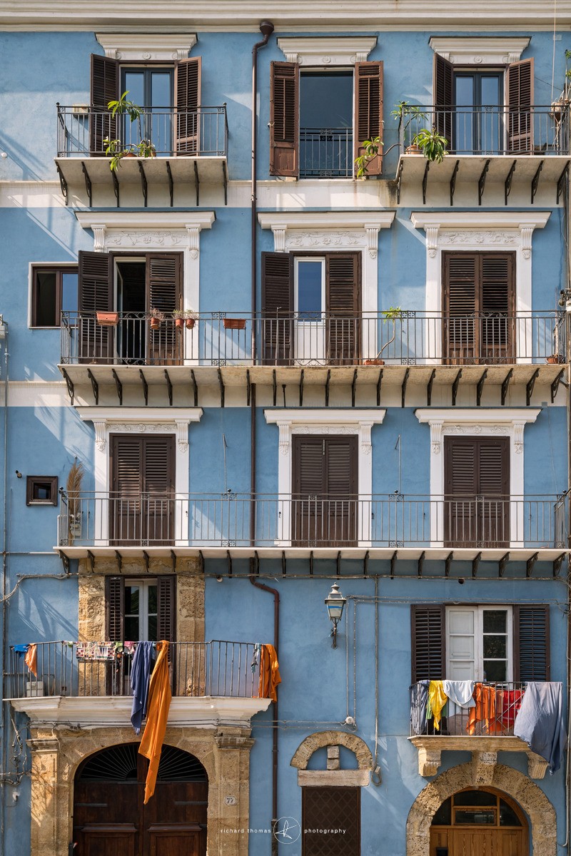 Blue Washing, Palermo, Sicily, Italy. - Italian Streets