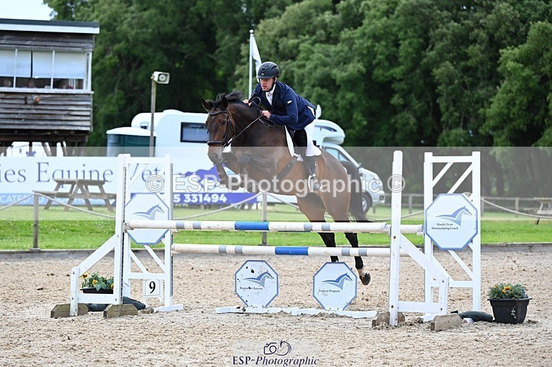 240706-181748-17670 - Cls 39 1.05m Amateur Quali and Open