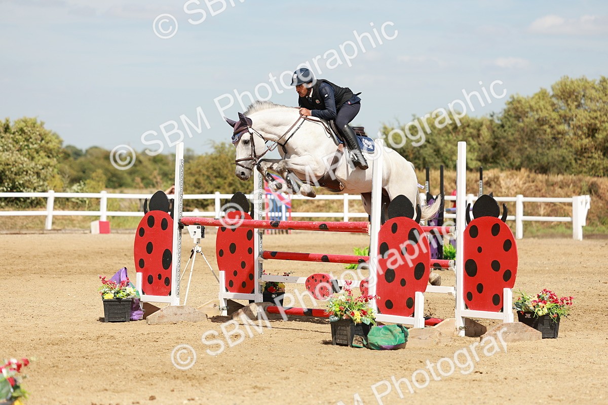 SBM_008030 - Class 4 - Senior Foxhunter - 1.20m Open