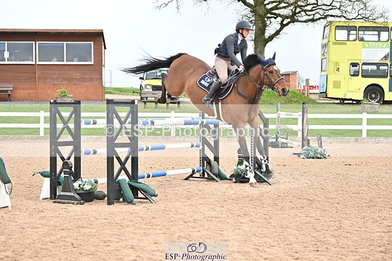 240406A-160018-04307 - Cls 17 National 1.30m Open