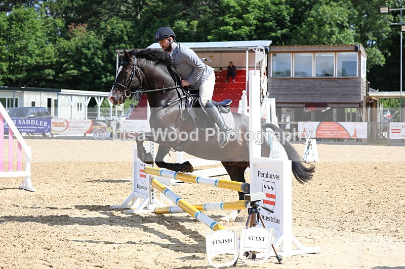 3E7A2635 - Class 2: 70cm Juniors and Seniors