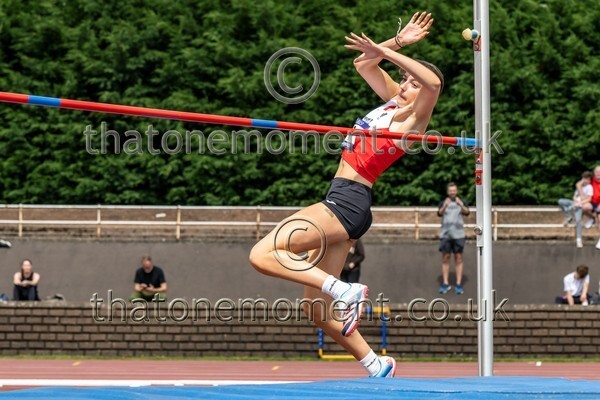 SIAB23-913824 - Field Female Set One