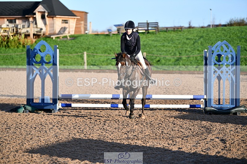 241026A-085932-00343 - SAT Cls 19 Clear Round 50cm