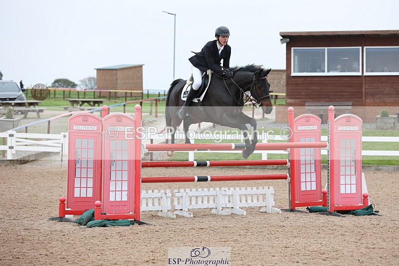 241101A-130441-01937 - FRI Cls 6 Foxhunter and 1.20m Open