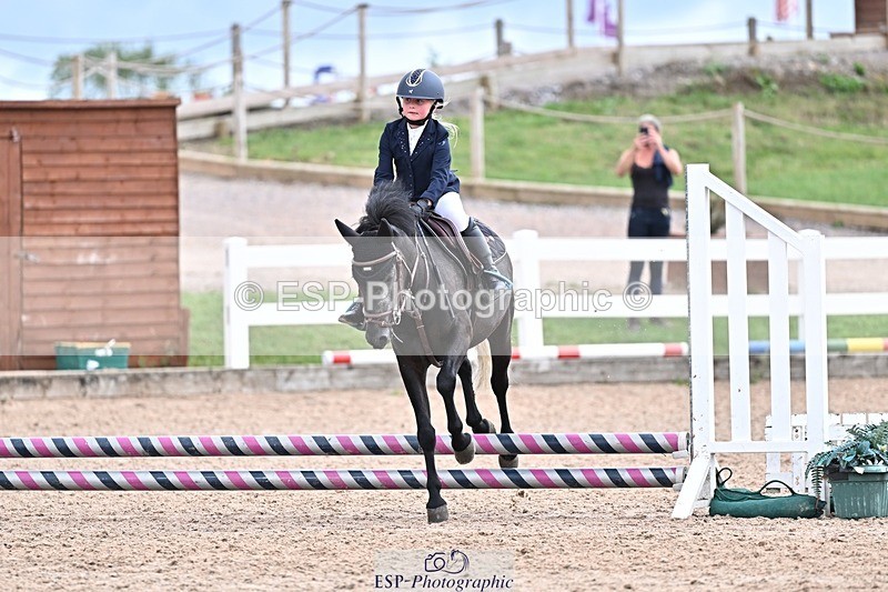 250729-143208-00009 - Clear Round and 60cm