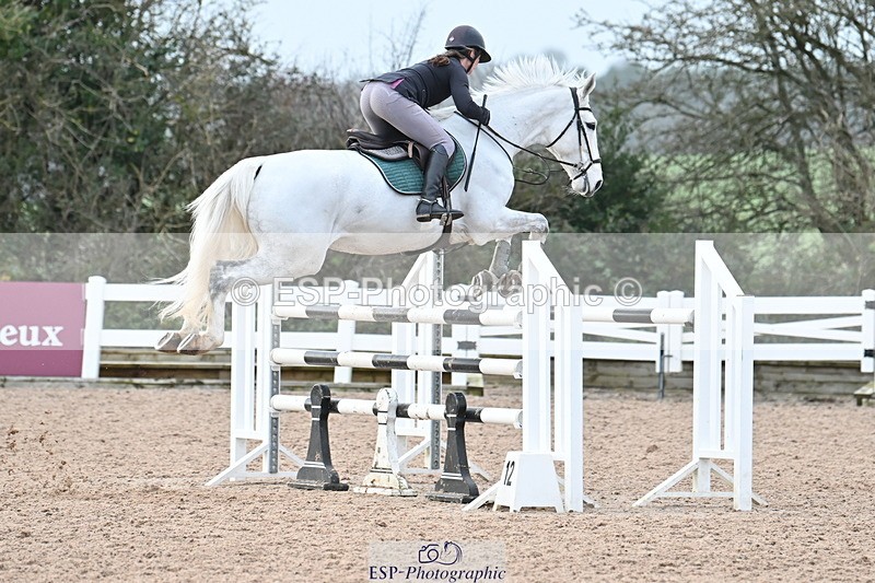 231208A-134854-01009 - Cls 6 Foxhunter & 1.20m Open