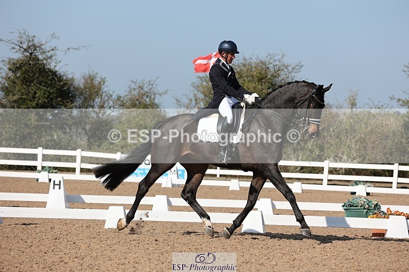 250405-104401-09521 - 102-Jody.Haswell-Valentinio