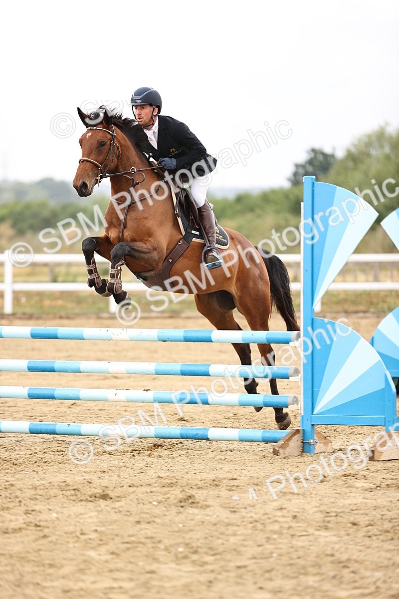 SBM_025203 - Class 9 - Senior British Novice - 90cm