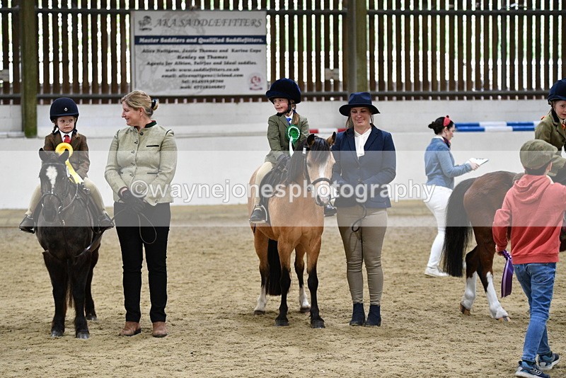 WJ5_7116 - Class 10 Childs Pony