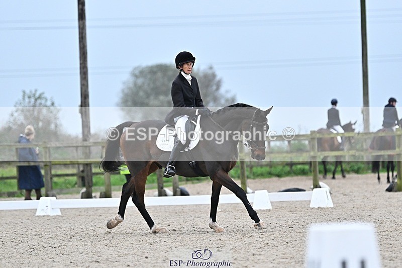 241103-150603-02714 - Novice 1 - 14.44 to 16.08