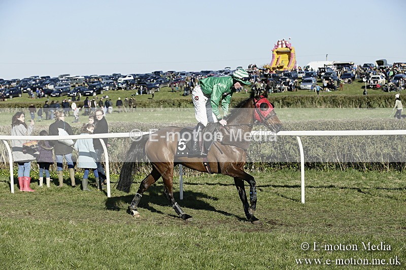 PtP 250317 416 - V.W.H. Hunt Point-to-Point Siddington 25/03/17