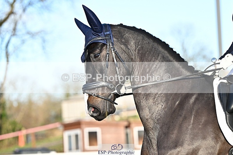 241214-135939-02693 - 124-isobel.goodwin-Milano.van.hof.olympia
