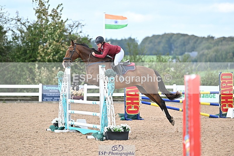 241005A-113421-03423 - SAT Cls 17 95cm Amateur Quali