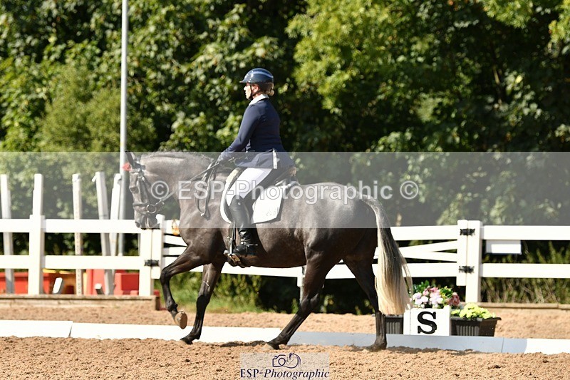 250817-160545-11467 - 206-Mel.NorthwoodBarnridge.Flying.Solo