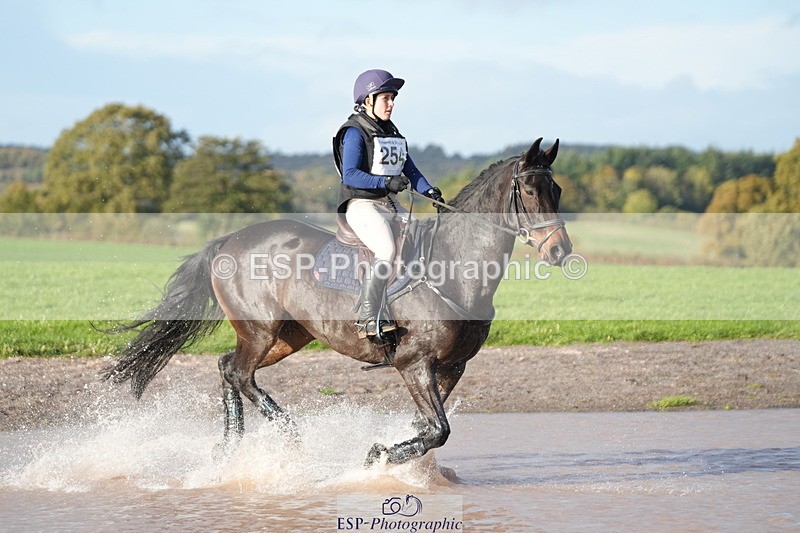 251024A-155916-14645 - C-254-Emily.Mainieri