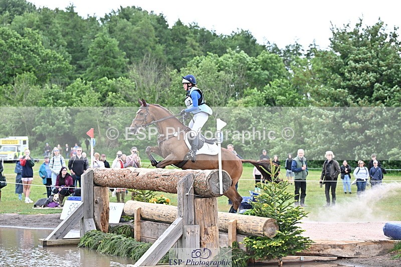 250525A-121248-15941 - D-402-Isabelle.Cook-CYMOON.F.Z