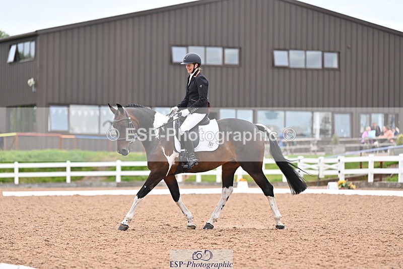 240817A-151814-10248 - 191-Sarah.Tancock-Fairly.Smart