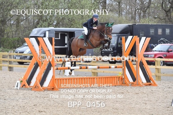 BPP_0456 - CLASS 4 FRI Senior Newcomers/ 1.10m Open