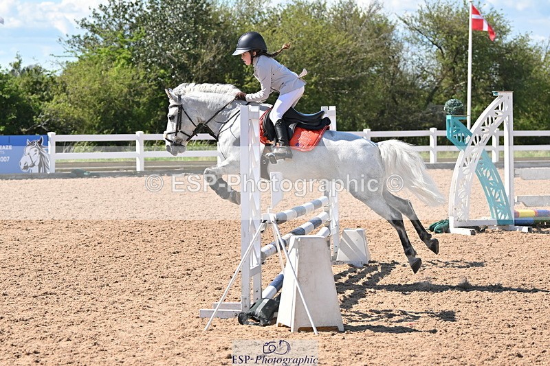 240504A-153819-02626 - Cls 22 & 23 Stepping Stones 128cm & 138cm & Under11's