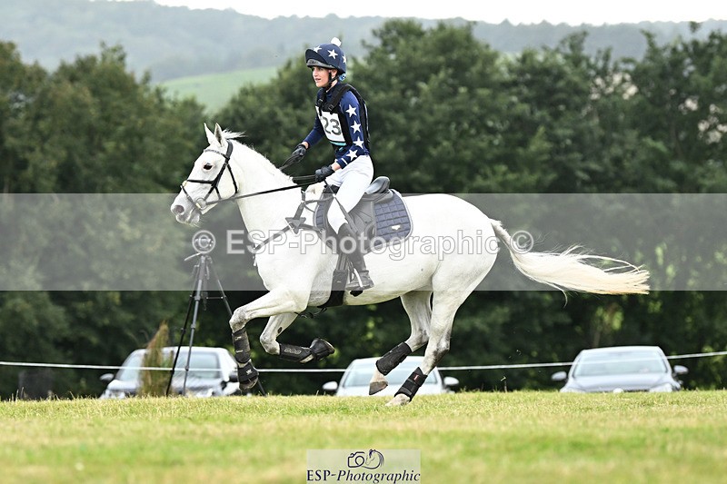 240825X-164242-37329 - 80cm XC 16.30 to 17.30