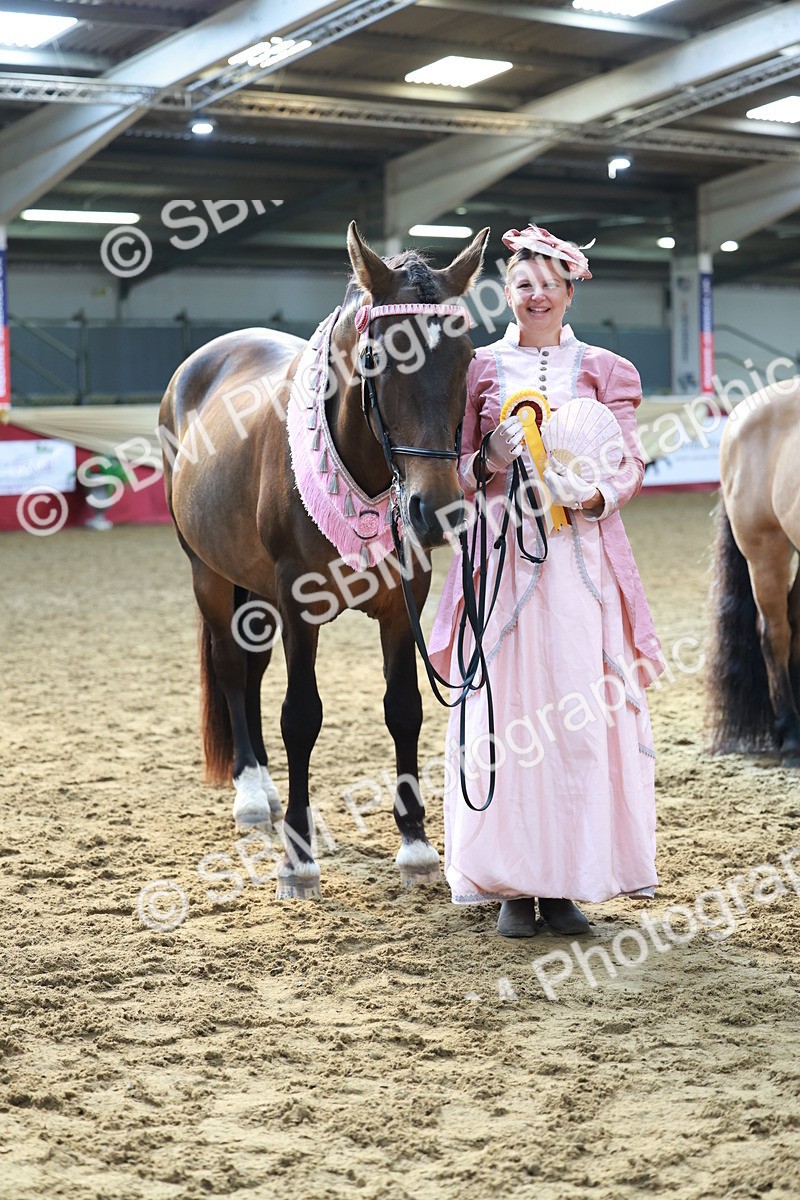 SBM_12145 - Class 103 - IH Costume