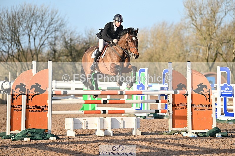 231210A-142253-02736 - Cls 21 Foxhunter & 1.20m Open